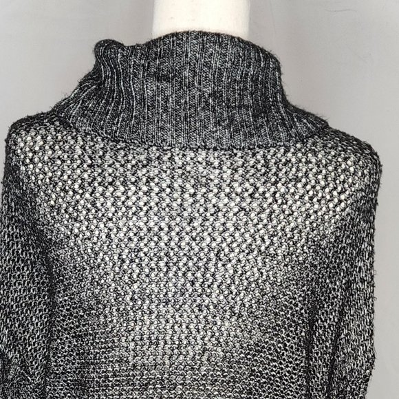 Urban Outfitters Black & Grey Turtle Neck Cut Out Sweater Size M - Picture 7 of 12